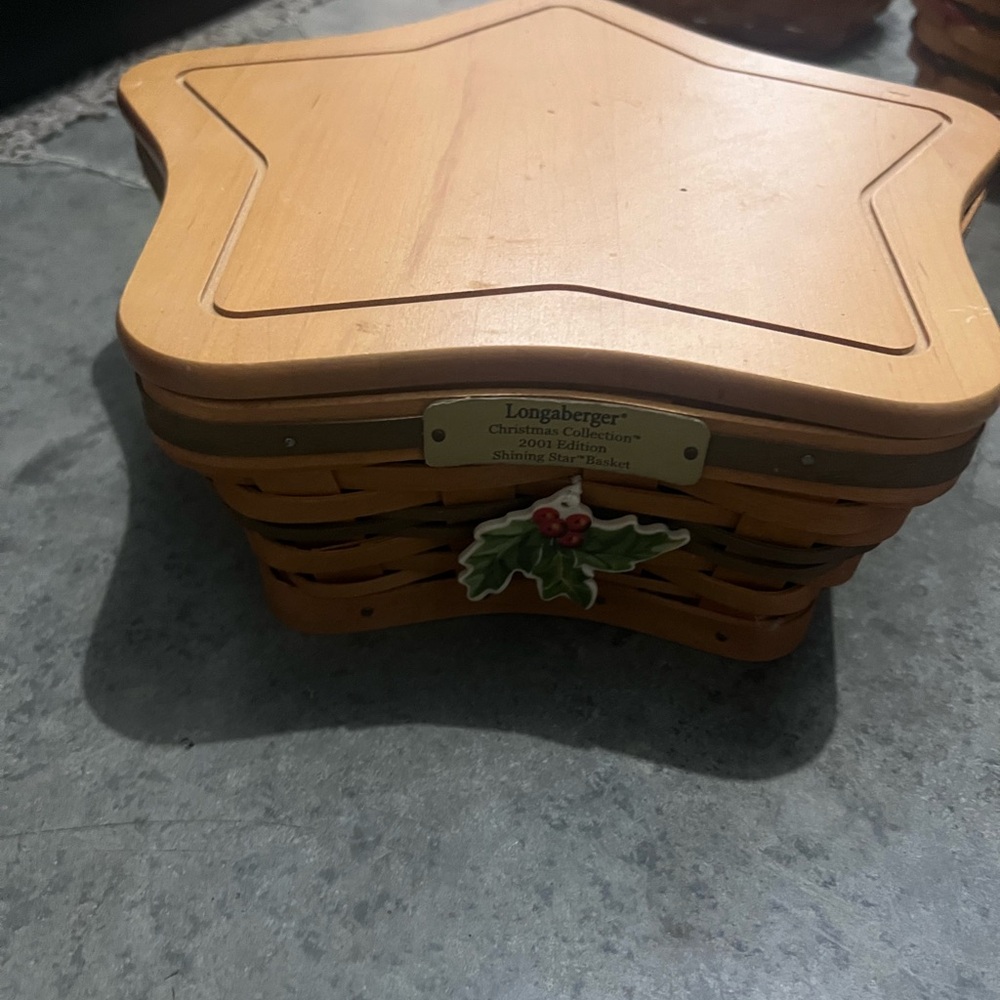 Longaberger Star Basket with Holly Design